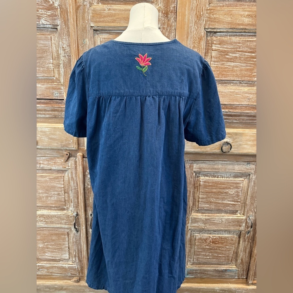 Go Softly Patio Denim House Dress Floral Embroidery Sz L full zip Cottage-core - Picture 4 of 9